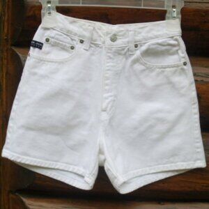 Vintage Pepe London White Mom High Rise Jean Shorts SZ 27